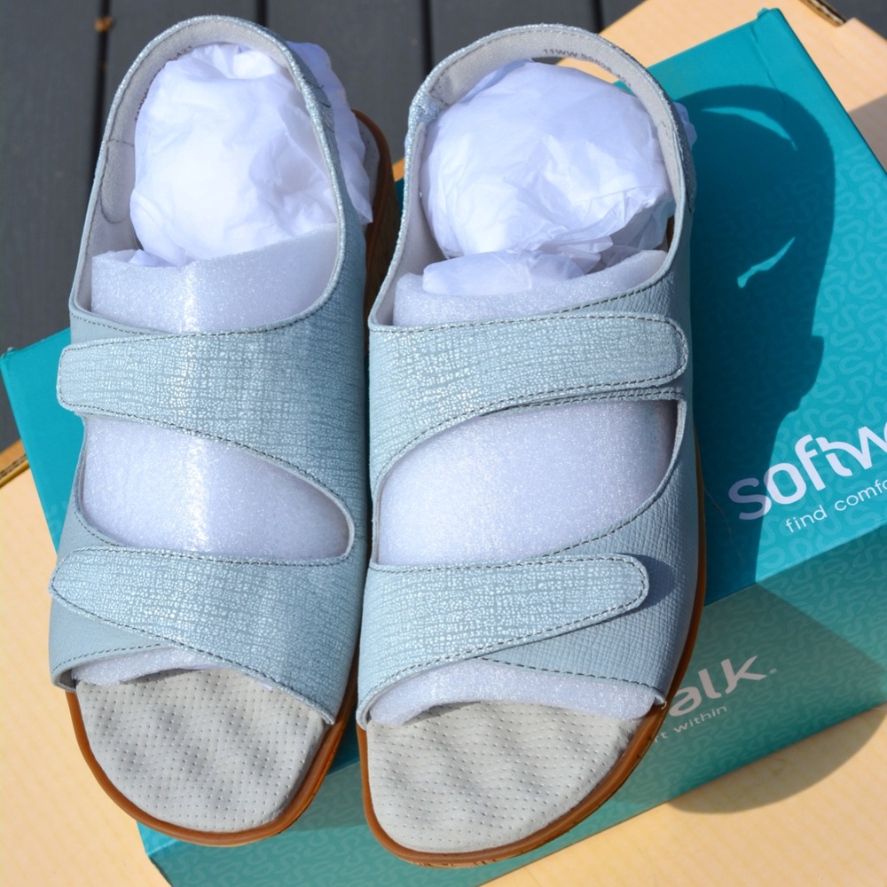 NEW SoftWalk Bolivia Denim Embossed Size 11